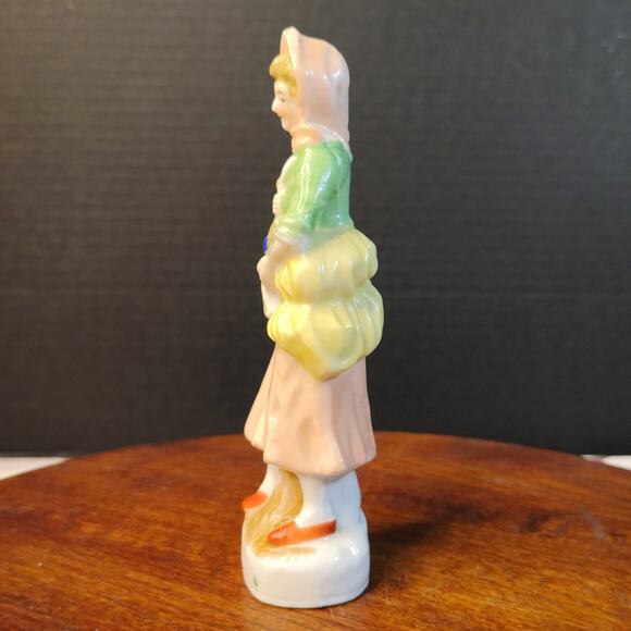 Vintage‎ Porcelain Figurine Woman / Girl Holding Basket of Flowers & Rabbit - Picture 2 of 8